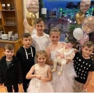 Meet your Posher, Isabella